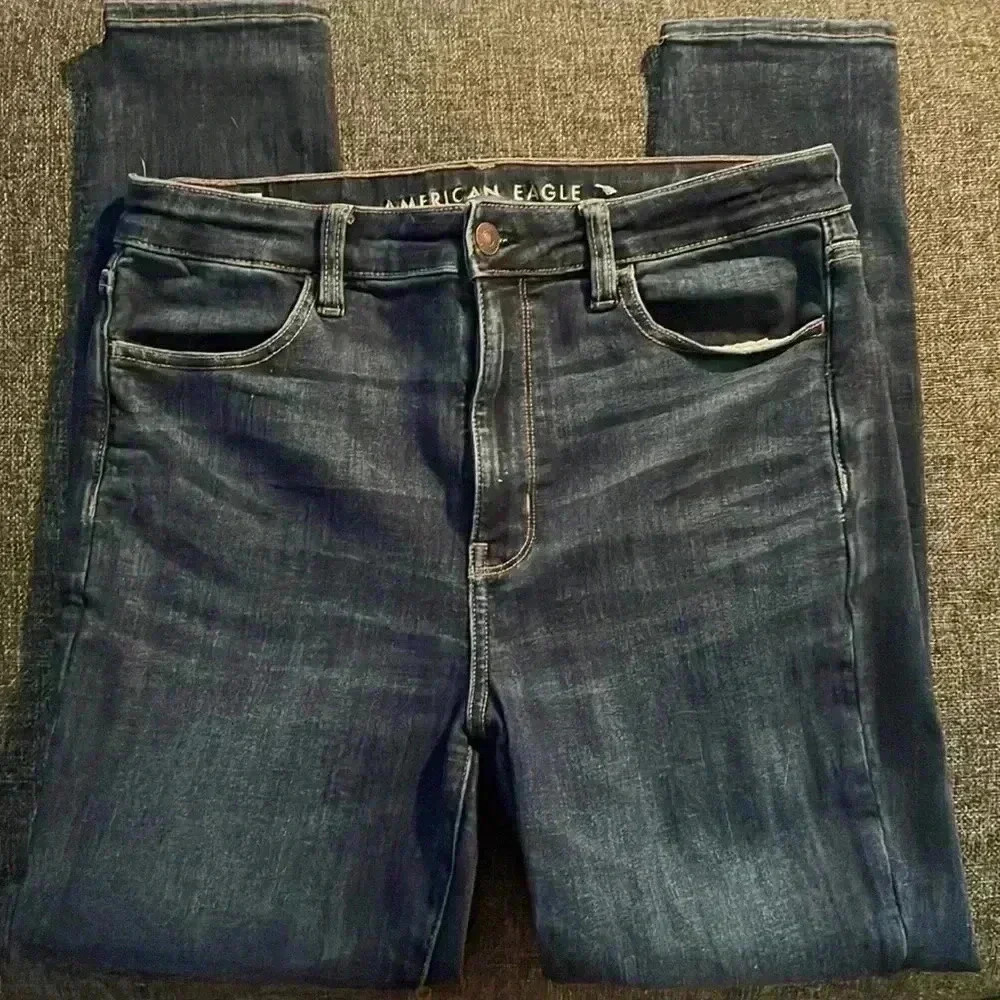 Size 10s American Eagle Super Highrise Jegging - Picture 2 of 6